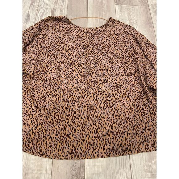 Terra & Sky plus size leopard blouse, size 2X - Picture 11 of 12